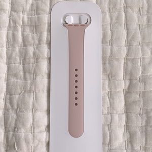 M/L Apple Watch strap never been worn. Pink